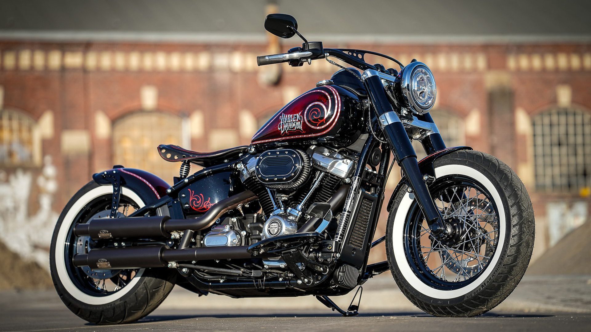 kaiyun网站-_午夜灯光跑：在光影中体验运动的魅力_，午夜风光的车长什么样