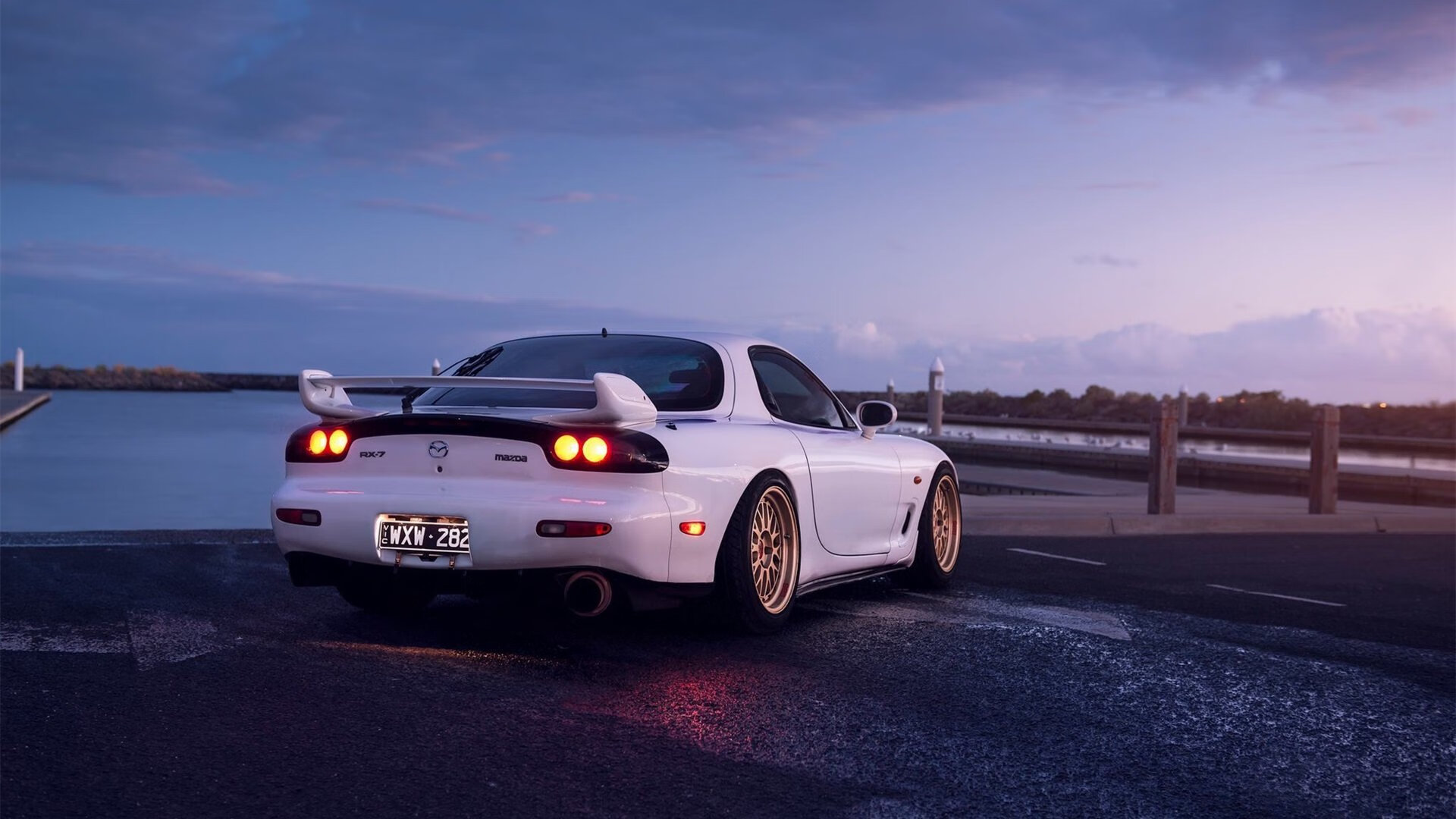 开云官方网页登录-尼古拉·西尔维斯特里在男子撑杆跳中获得银牌,尼古拉维奇拳击