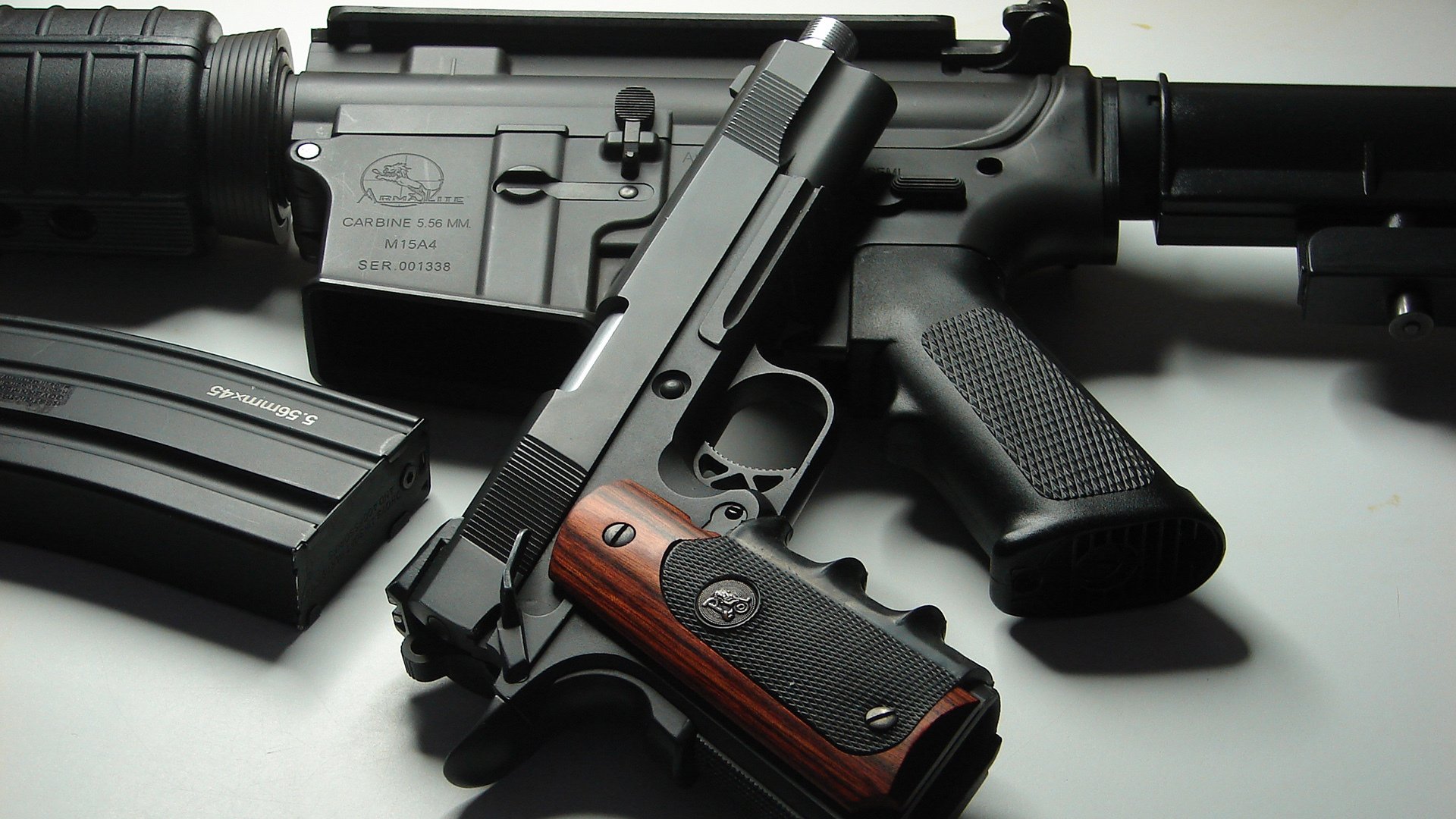 KAIYUN 中国大陆-尼尔·巴特尔凭借经验与球场视野，帮助袋鼠队稳固后防，尼尔巴雷特衣服